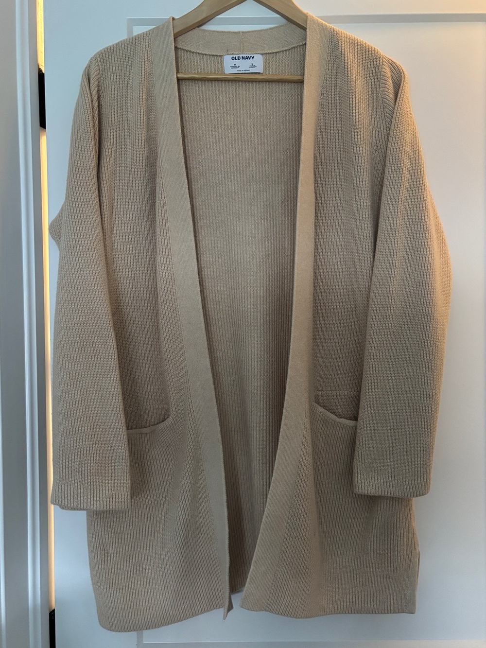 Old Navy Cardigan Size Medium